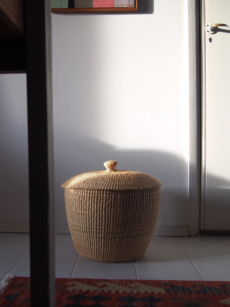 Storage Basket with lid L